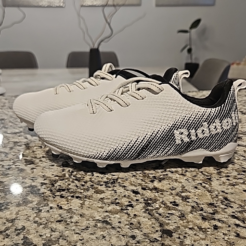 NEW Kids' Riddell Football Cleats
